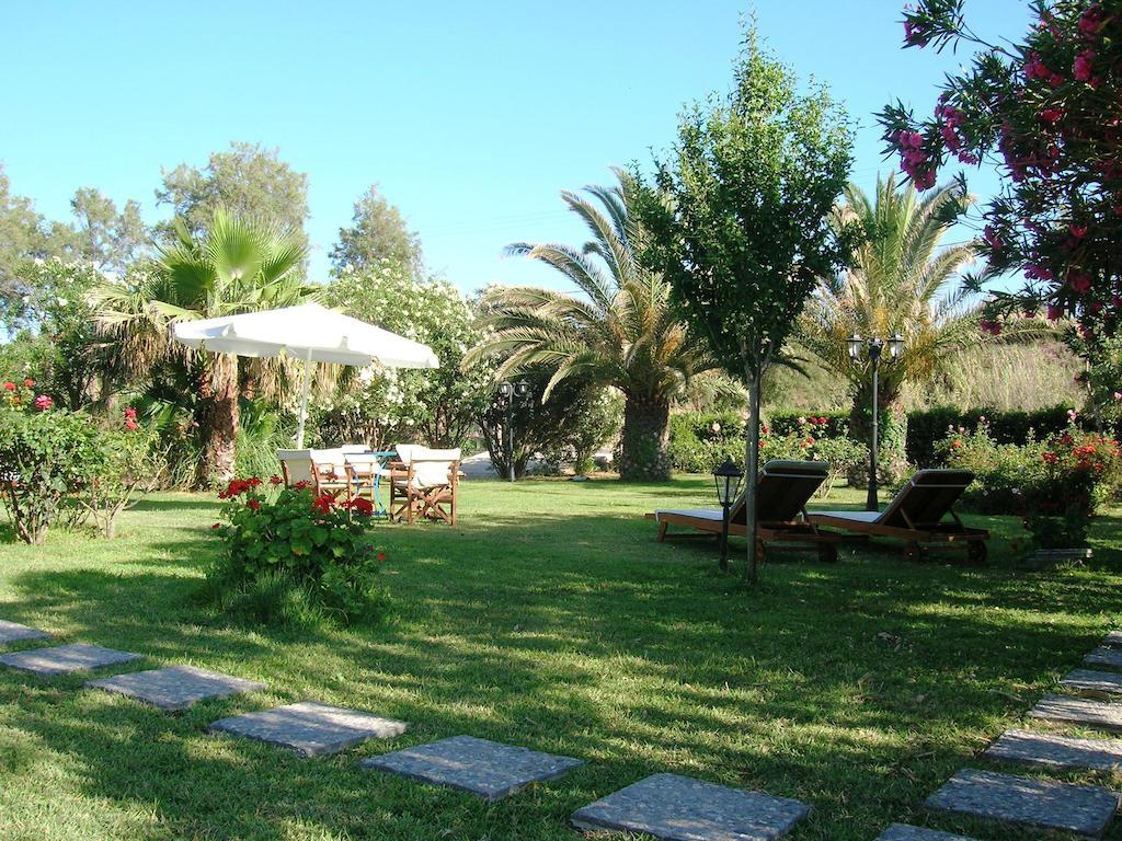 Villa Fleria Seaside Studios&Apts Gerani  Exterior foto